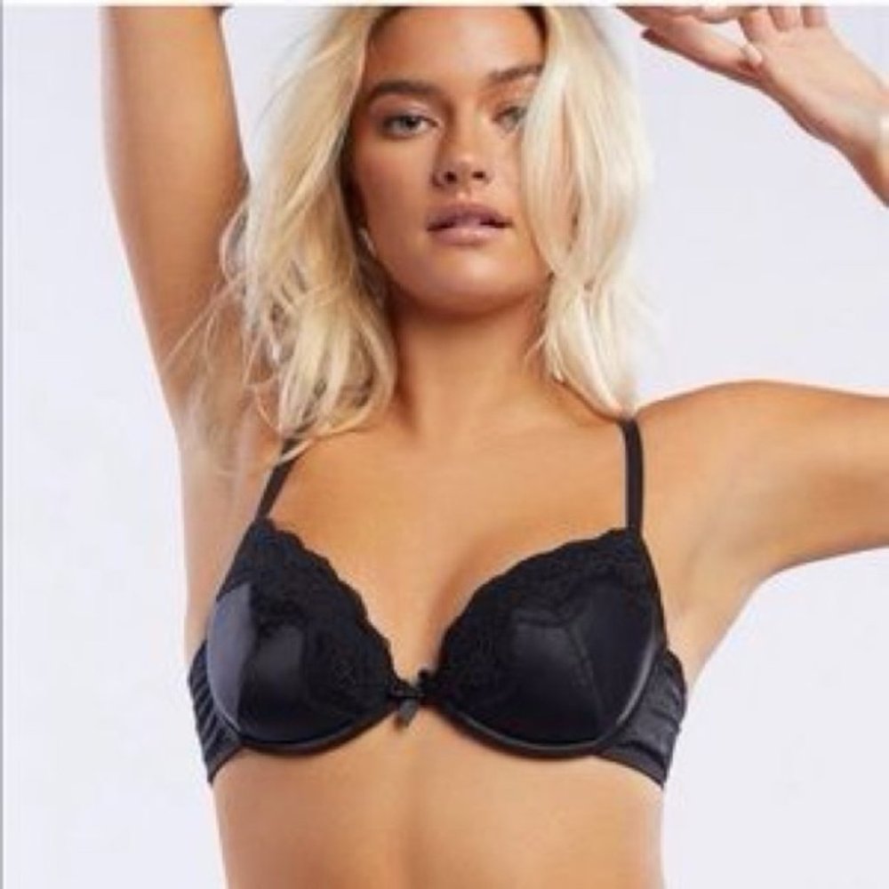 Savage x Fenty Black Lace Trim Bra